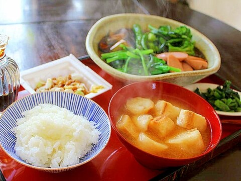 おつゆ麩の味噌汁